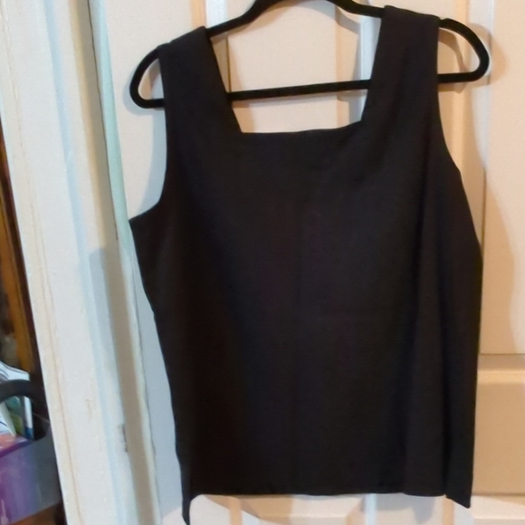 Womens Fancy Top Medium Sleeveless Square Neckline Splits Color: Black Bit White - Picture 3 of 9